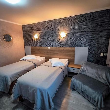 Hotel Dorobanti Iasi Ngoại thất bức ảnh